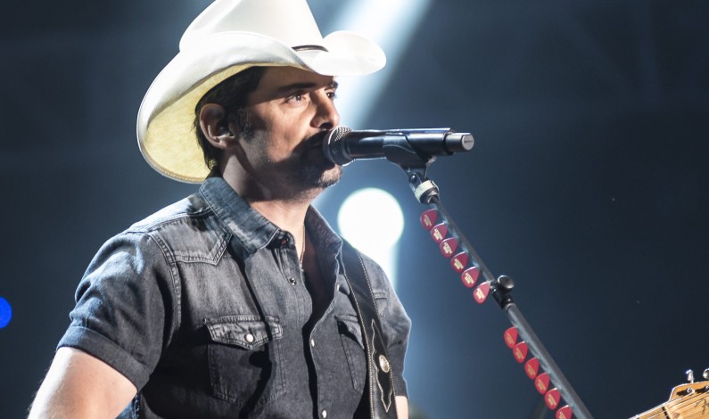 Brad Paisley – Inviting All the Right People