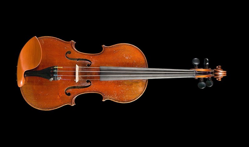 French Violin by Justin Derazey