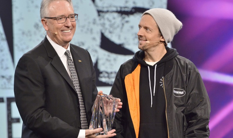 Jason Mraz Honored with the Music for Life Award at The 2020 NAMM Show